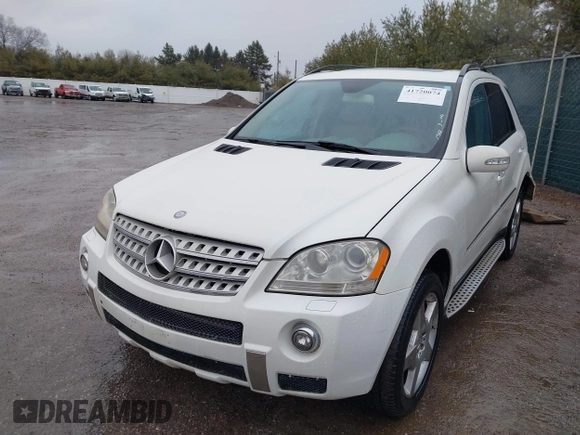 2008 Mercedes-Benz M 550 with VIN 4JGBB72E28A321236, listed as a IAAI auction lot 41720074 with 193,503 mi miles and . Bid and sale history available at carsss.com. Image 17.