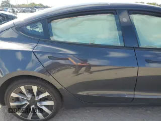 2024 Tesla Model 3 with VIN 5YJ3E1EA2RF752321, listed as a Copart auction lot 44593485 with 3,550 mi miles and Salvage Title. Bid and sale history available at carsss.com. Image 10.