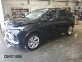 2025 Buick Encore GX Preferred с VIN KL4AMCSL2SB153126, выставлен на аукционе Copart как лот 54729845 с пробегом 8 184 миль миль и Чистый • Clean title. История ставок и продаж доступна на DreamBid. Изображение 1.