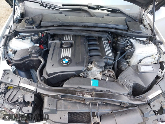 2007 BMW 3 Series 328xi with VIN WBAWC33587PC86076, listed as a IAAI auction lot 42695543 with 158,141 mi miles and . Bid and sale history available at DreamBid. Image 10.