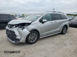 2022 Toyota Sienna XLE with VIN 5TDYRKEC2NS119776, listed as a Copart auction lot 58392715 with Not provided miles and Salvage title. Bid and sale history available at DreamBid. Image 1.