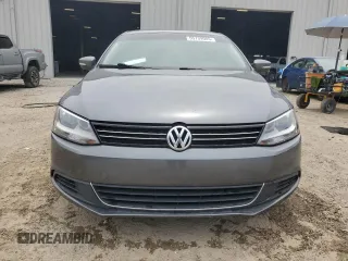 2013 Volkswagen Jetta SE с VIN 3VWDX7AJ7DM426295, выставлен на аукционе Copart как лот 55739005 с пробегом 212 804 миль миль и Списание • Salvage title. История ставок и продаж доступна на DreamBid. Изображение 5.