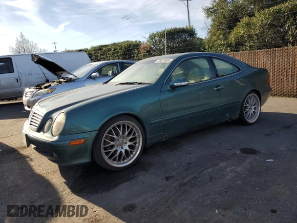 2000 Mercedes-Benz CLK 320/430 with VIN WDBLJ65G5YF150048, listed as a Copart auction lot 86574904 with 183,709 mi miles and Clean Title. Bid and sale history available at DreamBid. Image 1.