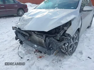 2021 Kia Forte LXS z VIN 3KPF24AD5ME270044, wystawiony jako IAAI lot #41405638 z przebiegiem 82 963 mil mil oraz . Historia ofert i sprzedaży dostępna na DreamBid. Obrazek 17.