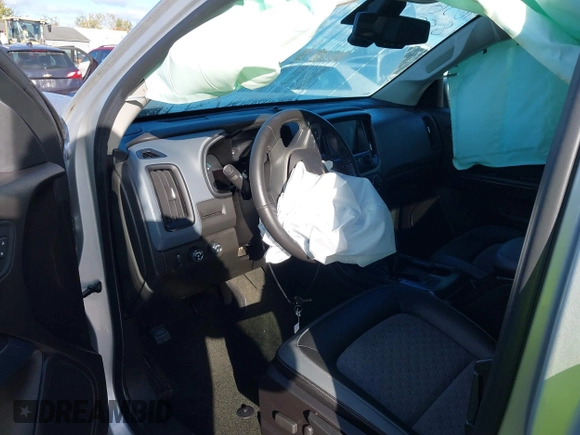 2017 Chevrolet Colorado 4WD Z71 with VIN 1GCHTDEN7H1315843, listed as a IAAI auction lot 40561859 with 38,901 mi miles. Bid and sale history available at carsss.com. Image 5.