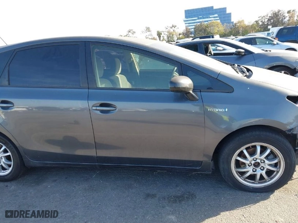2012 Toyota Prius v Two with VIN JTDZN3EU1C3086735, listed as a IAAI auction lot 41725323 with 336,342 mi miles. Bid and sale history available at carsss.com. Image 13.