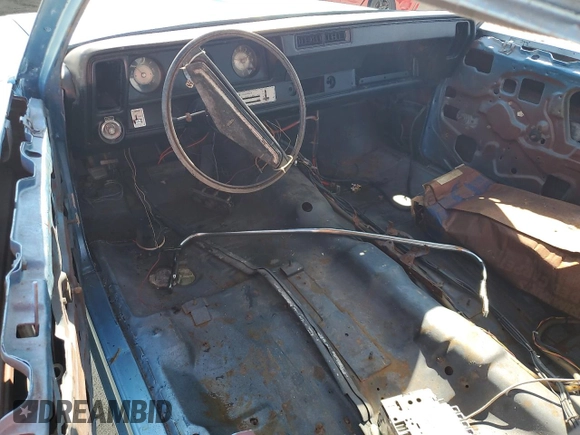 1971 Oldsmobile Cutlass z VIN 336871R114260, wystawiony jako Copart lot #74089014 z przebiegiem 343 583 mil mil oraz Szkody całkowita. Historia ofert i sprzedaży dostępna na DreamBid. Obrazek 8.