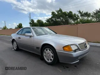 1994 Mercedes-Benz SL z VIN WDBFA63E0RF094472, wystawiony jako Copart lot #54659615 z przebiegiem 55 706 mil mil oraz Tytuł czysty. Historia ofert i sprzedaży dostępna na DreamBid. Obrazek 1.