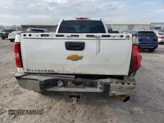 2008 Chevrolet Silverado 3500HD SRW Work Truck with VIN 1GCHC33K48F100412, listed as a Copart auction lot 44030635 with 275,913 mi miles and Salvage Title. Bid and sale history available at carsss.com. Image 6.