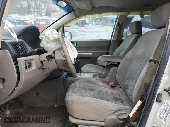 2007 Mitsubishi Endeavor LS with VIN 4A4MN21S87E031792, listed as a Copart auction lot 42746315 with 213,788 mi miles and Salvage Title. Bid and sale history available at carsss.com. Image 7.