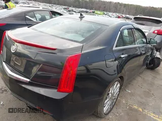 2013 Cadillac ATS Luxury z VIN 1G6AB5RX1D0171487, wystawiony jako IAAI lot #41587507 z przebiegiem 110 673 mil mil oraz . Historia ofert i sprzedaży dostępna na DreamBid. Obrazek 4.