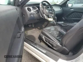 2013 Ford Mustang V6 with VIN 1ZVBP8EM6D5264800, listed as a Copart auction lot 52551845 with 185,217 mi miles and Salvage title. Bid and sale history available at DreamBid. Image 8.