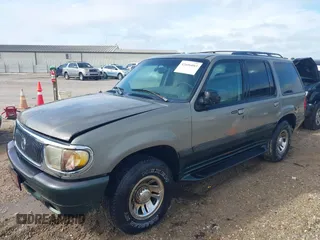 1999 Mercury Mountaineer with VIN 4M2ZU52E1XUJ26317, listed as a IAAI auction lot 42606083 with 126,554 mi miles and . Bid and sale history available at DreamBid. Image 2.