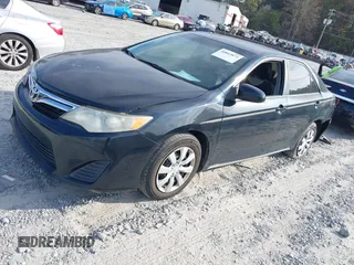 2013 Toyota Camry L with VIN 4T1BF1FK5DU258935, listed as a IAAI auction lot 40843873 with 167,866 mi miles. Bid and sale history available at carsss.com. Image 2.