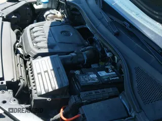 2020 Volkswagen Tiguan S с VIN 3VV1B7AXXLM033223, выставлен на аукционе IAAI как лот 42906678 с пробегом 36 927 миль миль и . История ставок и продаж доступна на DreamBid. Изображение 23.