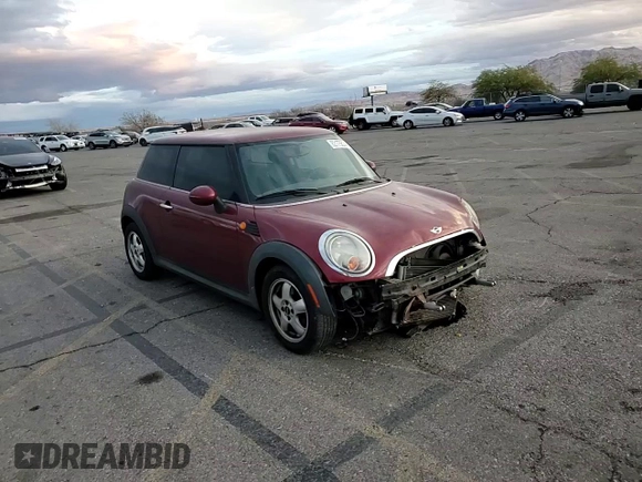 2008 MINI Hardtop with VIN WMWMF33548TU65011, listed as a Copart auction lot 82175524 with 197,702 mi miles and Salvage title. Bid and sale history available at DreamBid. Image 11.