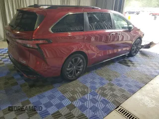 2021 Toyota Sienna XSE with VIN 5TDDRKEC1MS021660, listed as a Copart auction lot 60449624 with 16,194 mi miles and Clean Title. Bid and sale history available at DreamBid. Image 3.