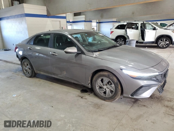 2024 Hyundai Elantra SE with VIN KMHLL4DG4RU686922, listed as a Copart auction lot 43054995 with 27,833 mi miles and Salvage Title. Bid and sale history available at DreamBid. Image 4.