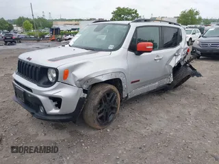 2020 Jeep Renegade Latitude z VIN ZACNJBBB0LPL76965, wystawiony jako IAAI lot #42319436 z przebiegiem 75 307 mil mil oraz . Historia ofert i sprzedaży dostępna na DreamBid. Obrazek 2.
