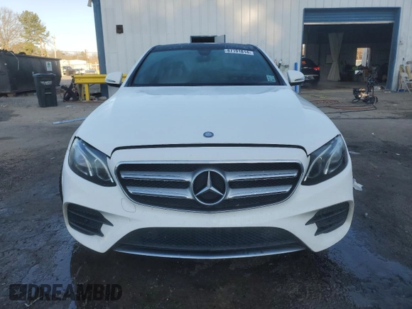 2017 Mercedes-Benz E E 300 Luxury with VIN WDDZF4JB7HA067140, listed as a Copart auction lot 87191814 with 132,379 mi miles and Non Repairable. Bid and sale history available at carsss.com. Image 5.