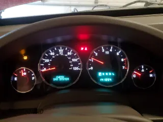 2008 Jeep Liberty Limited z VIN 1J8GN58K78W267267, wystawiony jako Copart lot #51905855 z przebiegiem 141 054 mil mil oraz Nie do naprawy. Historia ofert i sprzedaży dostępna na DreamBid. Obrazek 9.