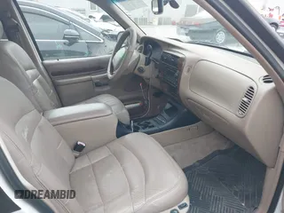 1999 Ford Explorer XLT с VIN 1FMZU35P7XZB56640, выставлен на аукционе IAAI как лот 42523021 с пробегом 295 204 миль миль и . История ставок и продаж доступна на DreamBid. Изображение 5.