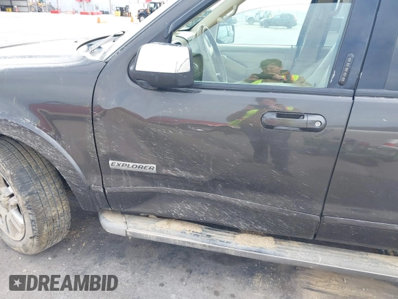 2006 Ford Explorer Limited with VIN 1FMEU75826ZA14239, listed as a IAAI auction lot 41705233 with 290,627 mi miles and . Bid and sale history available at DreamBid. Image 13.