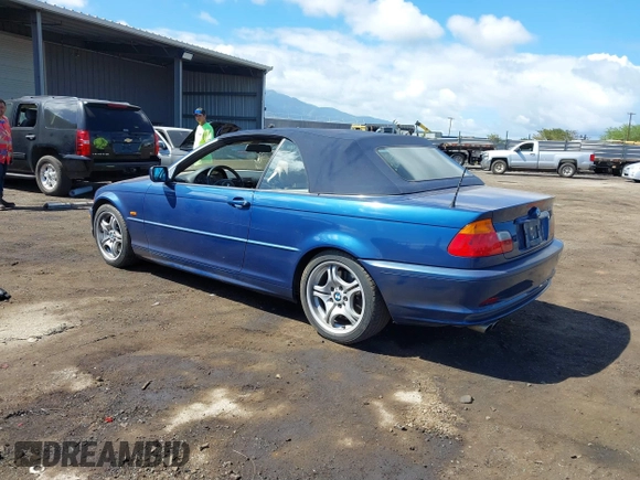 2001 BMW 3 Series 330Ci with VIN WBABS53451EV85982, listed as a IAAI auction lot 41658343 with 66,547 mi miles and . Bid and sale history available at carsss.com. Image 3.