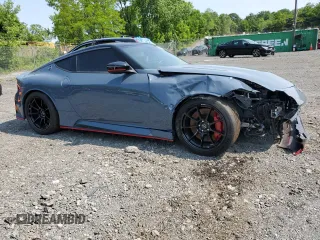 2024 Nissan Z Nismo z VIN JN1BZ4CH8RM363453, wystawiony jako Copart lot #59744335 z przebiegiem 123 mil mil oraz Szkoda całkowita • Salvage title. Historia ofert i sprzedaży dostępna na DreamBid. Obrazek 4.
