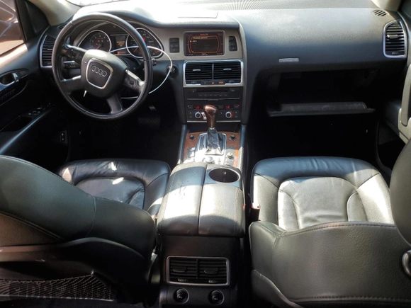 2008 Audi Q7 4.2L Premium with VIN WA1BV74L98D043404, listed as a Copart auction lot 69346544 with 124,451 mi miles and Clean Title. Bid and sale history available at carsss.com. Image 8.