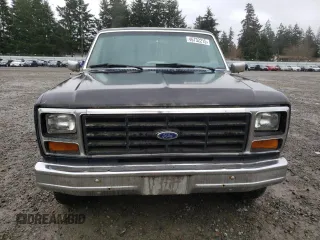 1986 Ford F-150 with VIN 2FTDF15Y2GCB58735, listed as a Copart auction lot 46732215 with 54,401 mi miles and Clean Title. Bid and sale history available at carsss.com. Image 5.