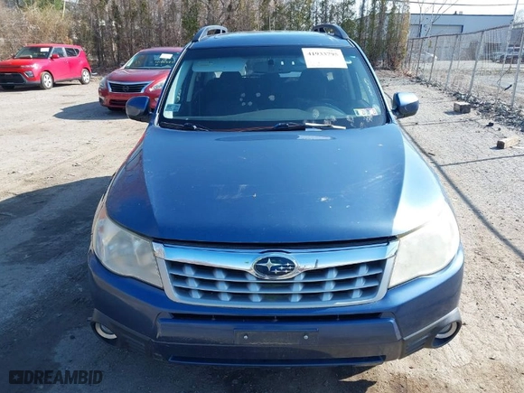 2012 Subaru Forester 2.5X Premium with VIN JF2SHADC9CH446294, listed as a IAAI auction lot 41933795 with 136,840 mi miles. Bid and sale history available at carsss.com. Image 6.