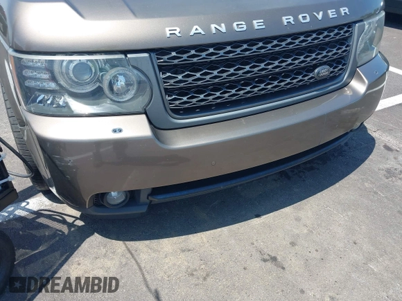 2011 Land Rover Range Rover HSE z VIN SALME1D40BA352135, wystawiony jako IAAI lot #42544691 z przebiegiem 225 638 mil mil oraz . Historia ofert i sprzedaży dostępna na DreamBid. Obrazek 6.