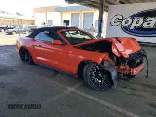 2016 Ford Mustang GT Premium z VIN 1FATP8FF7G5226557, wystawiony jako Copart lot #57002045 z przebiegiem 45 507 mil mil oraz Szkoda całkowita • Salvage title. Historia ofert i sprzedaży dostępna na DreamBid. Obrazek 4.