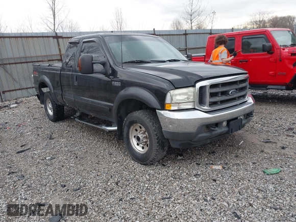 2003 Ford Super Duty F-250 XL with VIN 1FTNX21LX3EB29084, listed as a IAAI auction lot 41837791 with 213,008 mi miles. Bid and sale history available at carsss.com. Image 1.