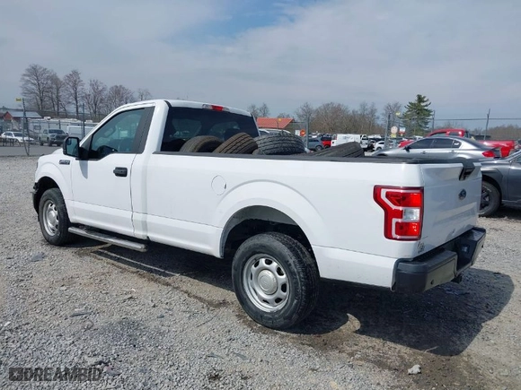 2019 Ford F-150 XL with VIN 1FTMF1C55KKD80487, listed as a IAAI auction lot 39009387 with 18,324 mi miles. Bid and sale history available at carsss.com. Image 3.