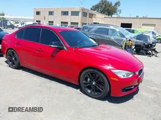 2012 BMW 3 Series 335i z VIN WBA3A9C53CFX59715, wystawiony jako IAAI lot #42316918 z przebiegiem 139 483 mil mil oraz . Historia ofert i sprzedaży dostępna na DreamBid. Obrazek 1.
