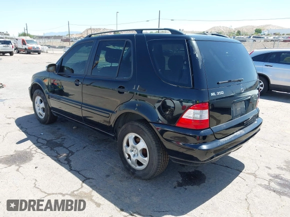 2004 Mercedes-Benz M 350 with VIN 4JGAB57E14A461765, listed as a IAAI auction lot 42532273 with Not provided miles and . Bid and sale history available at DreamBid. Image 3.