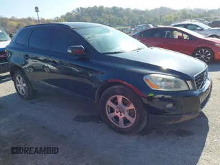 2010 Volvo XC60 3.2L with VIN YV4982DL3A2120927, listed as a IAAI auction lot 40867649 with 156,534 mi miles. Bid and sale history available at carsss.com. Image 1.