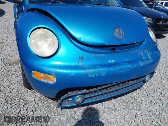 2004 Volkswagen New Beetle Coupe Satellite Blue with VIN 3VWGK31C14M420613, listed as a IAAI auction lot 42046048 with 117,274 mi miles. Bid and sale history available at carsss.com. Image 6.
