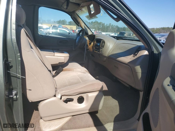 2003 Ford F-150 Heritage XL with VIN 2FTRX17W83CA47471, listed as a Copart auction lot 46440865 with 187,700 mi miles and Salvage Title. Bid and sale history available at carsss.com. Image 8.