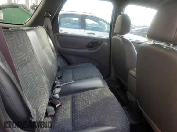 2002 Ford Escape XLS Choice z VIN 1FMYU01102KC91021, wystawiony jako Copart lot #47584065 z przebiegiem 211 589 mil mil oraz Czysty tytuł • Clean title. Historia ofert i sprzedaży dostępna na DreamBid. Obrazek 11.