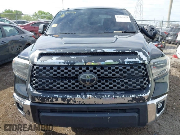 2018 Toyota Tundra SR5 z VIN 5TFDW5F15JX766487, wystawiony jako IAAI lot #42201299 z przebiegiem 251 069 mil mil oraz . Historia ofert i sprzedaży dostępna na DreamBid. Obrazek 12.