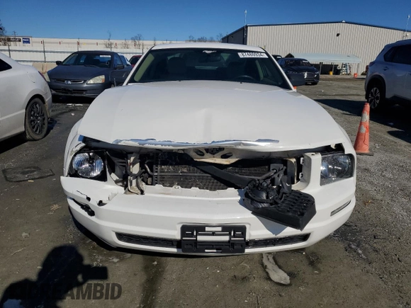 2007 Ford Mustang Deluxe with VIN 1ZVFT80N875311830, listed as a Copart auction lot 87480934 with 204,184 mi miles and Salvage Title. Bid and sale history available at carsss.com. Image 5.