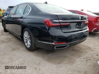 2021 BMW 7 Series 740i with VIN WBA7T2C05MCF87359, listed as a Copart auction lot 64117712 with 0 mi miles. Bid and sale history available at carsss.com. Image 3.