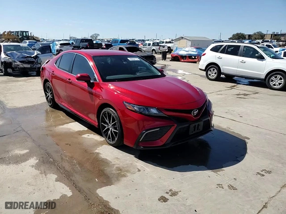 2022 Toyota Camry SE with VIN 4T1G11AK5NU067058, listed as a Copart auction lot 46034115 with 47,070 mi miles and Clean Title. Bid and sale history available at carsss.com. Image 13.