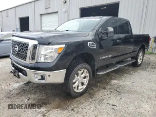 2017 Nissan Titan XD SL with VIN 1N6BA1F28HN516350, listed as a Copart auction lot 72570904 with 118,339 mi miles and Salvage Title. Bid and sale history available at carsss.com. Image 1.
