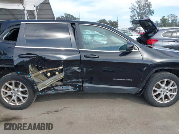 2018 Jeep Cherokee Latitude Plus with VIN 1C4PJLLB6JD520014, listed as a IAAI auction lot 41771997 with 171,405 mi miles. Bid and sale history available at carsss.com. Image 14.