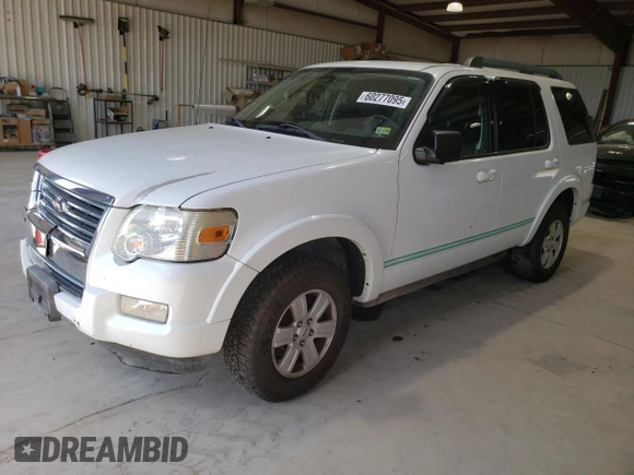 2010 Ford Explorer XLT с VIN 1FMEU7DE6AUA99003, выставлен на аукционе Copart как лот 60277095 с пробегом 92 212 миль миль и Списание • Salvage title. История ставок и продаж доступна на DreamBid. Изображение 1.