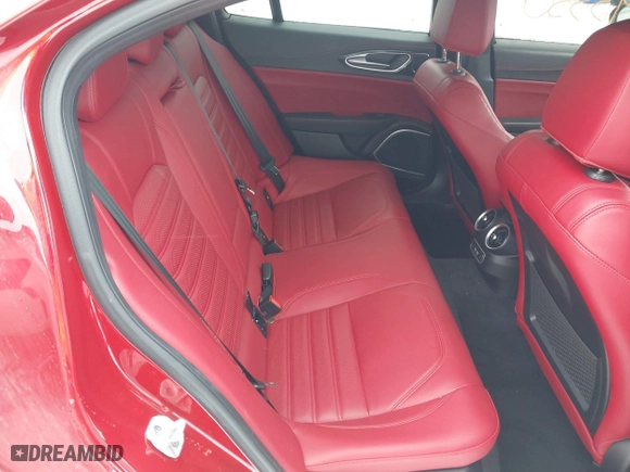 2021 Alfa Romeo Giulia Ti with VIN ZARFANBN5M7641290, listed as a IAAI auction lot 41593350 with 59,664 mi miles. Bid and sale history available at carsss.com. Image 8.